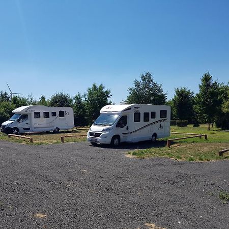 Landhotel Trampe Екстериор снимка